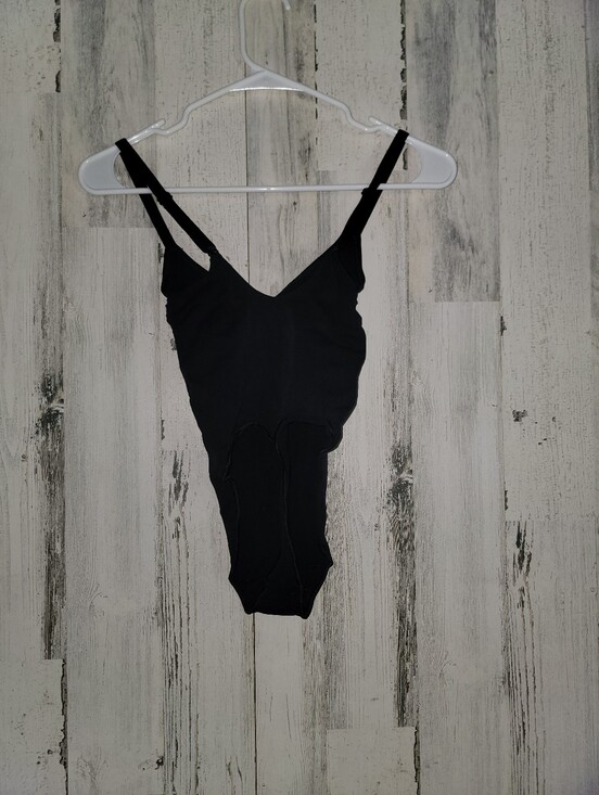 SKIMS Other - Skims Thong Shapewear Bodysuit Nwot
